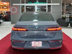 بي ام دبليو الفئة 7